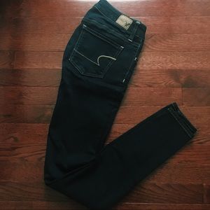 Dark wash long American Eagle jeans in size 2